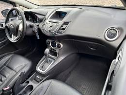 FORD - FIESTA - 2017/2017 - Branca - R$ 54.900,00