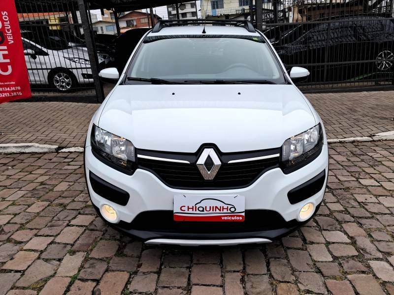 RENAULT - SANDERO - 2018/2019 - Branca - R$ 55.900,00