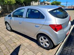 CHEVROLET - ONIX - 2018/2018 - Prata - R$ 56.900,00