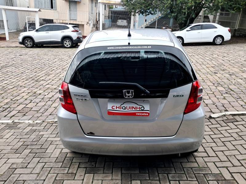 HONDA - FIT - 2010/2010 - Prata - R$ 42.900,00