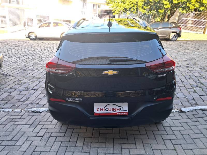 CHEVROLET - TRACKER - 2022/2023 - Preta - R$ 105.900,00